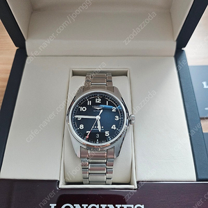 론진 스피릿 37mm 블랙 다이얼