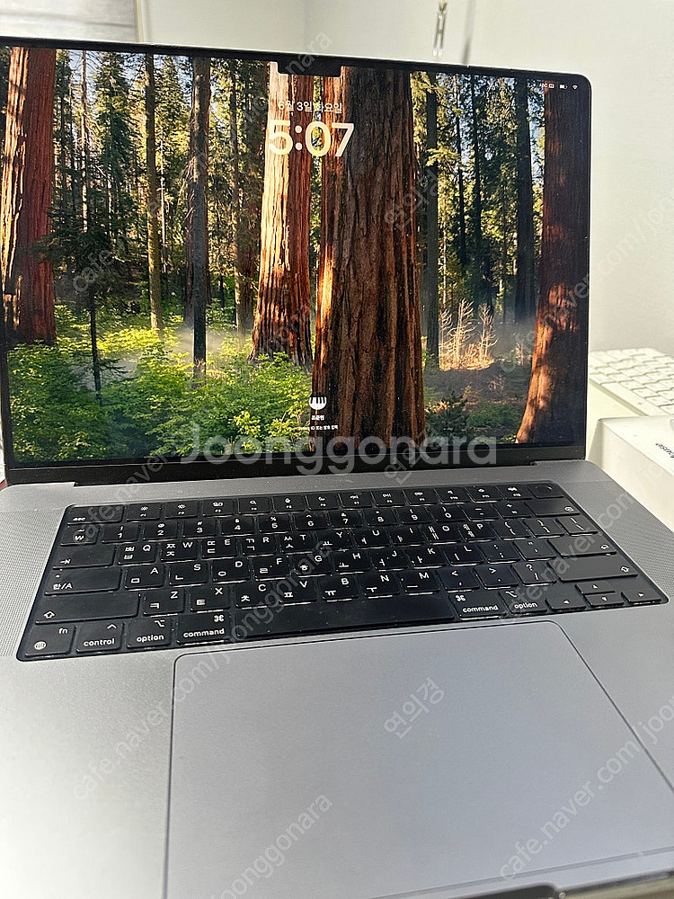 M1 맥북 프로 16인치 21년형 16코어 512GB--0