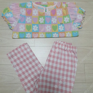 여아옷130)프렌치캣 반팔티130+라이크봄 팬츠 두벌일괄-가격내림