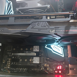 ASUS ROG strix RX5700xt 3Fan