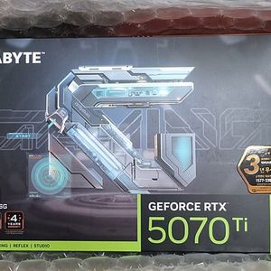 기가바이트 RTX 5070ti 게이밍 oc 미개봉