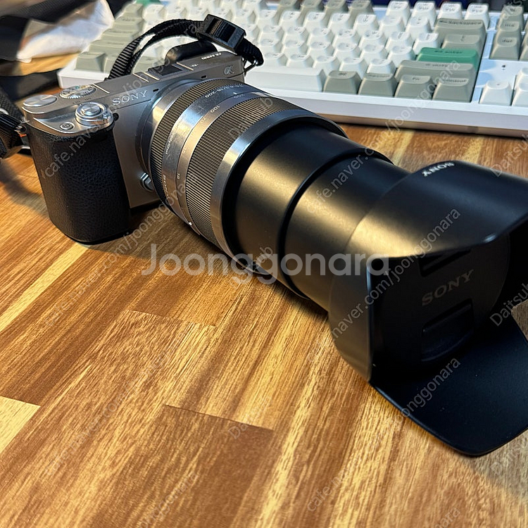 소니 a6000 실버 (번들렌 포함) + SEL1820...--0