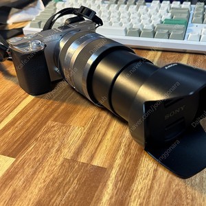 소니 a6000 실버 (번들렌 포함) + SEL18200