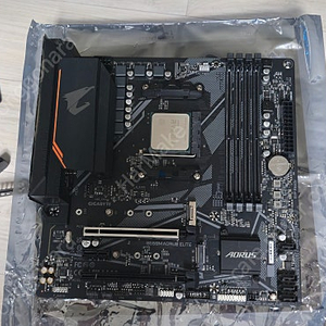 GIGABYTE B550M AORUS ELITE 팝니다(6.5만)