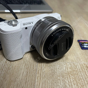 소니 a5100 화이트 + 1650 번들렌즈
