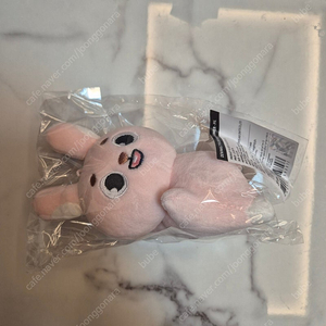 데이식스 데니멀즈 핸드워머 필