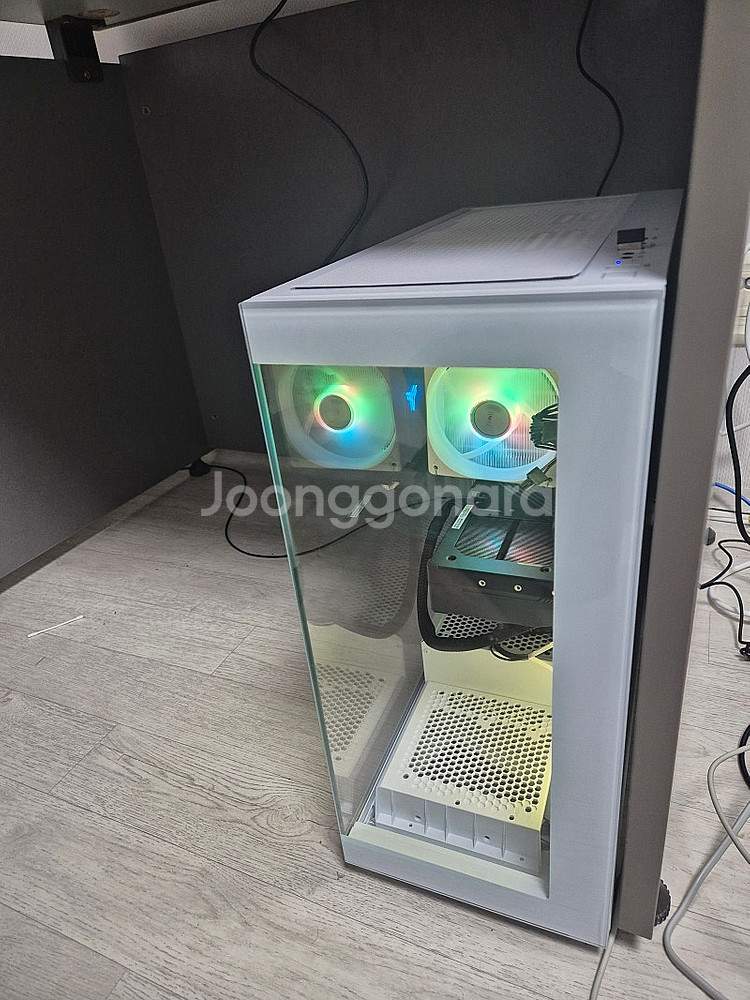 RTX5080+라이젠7 7700X 본체 판매--2