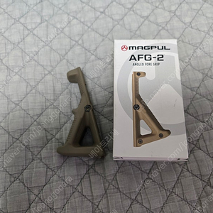 Magpul AFG2 Angled Fore Grip FDE 맥풀 AFG2 그립 FDE 팝니다.