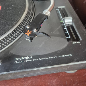테크닉스 SL-1200MK3 턴테이블