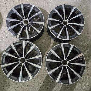 bmw g20 m775 3시리즈 17인치 순정휠 대품판매20만원