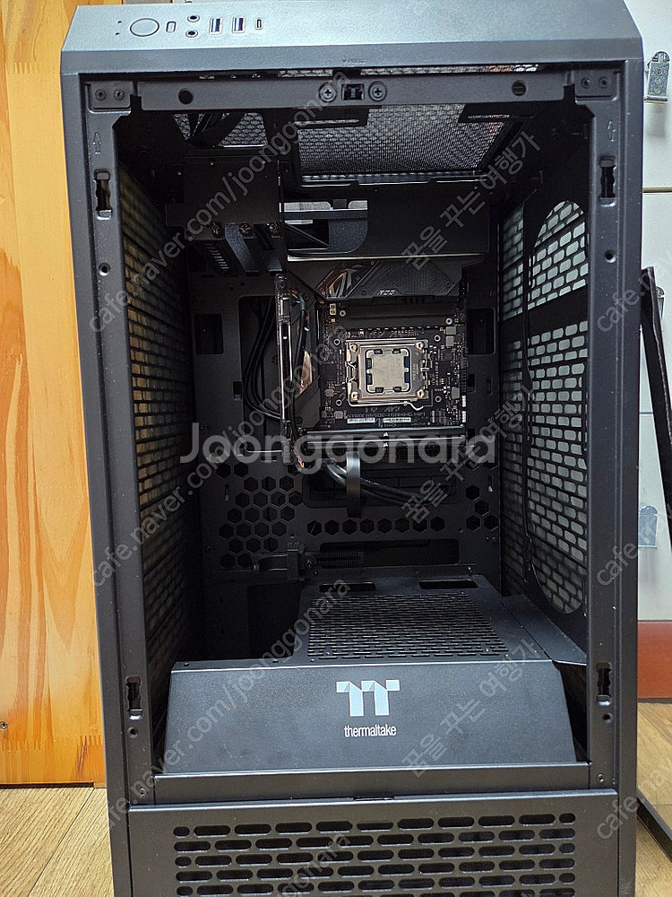 9800x3d 반본체 구성 팝니다.--2
