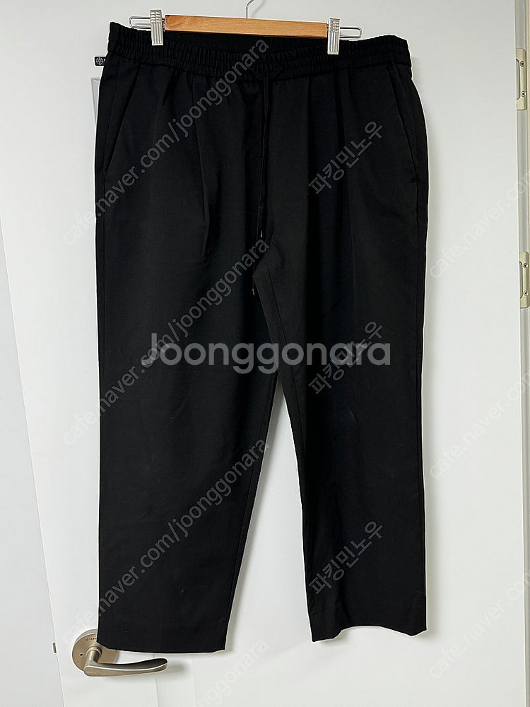무신사 스탠다드 무탠다드 와이드 이지 밴딩 크롭 슬랙스...--0