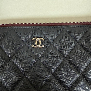 샤넬 캐비어 클래식클러치 뉴미듐