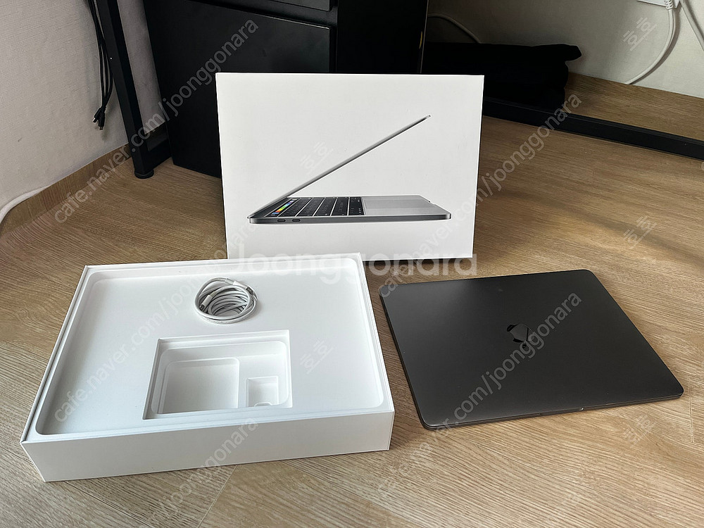 맥북프로 2017 13인치 터치바 512GB--1