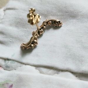 14k 언발란스 귀걸이 약0.6돈 묵직해요