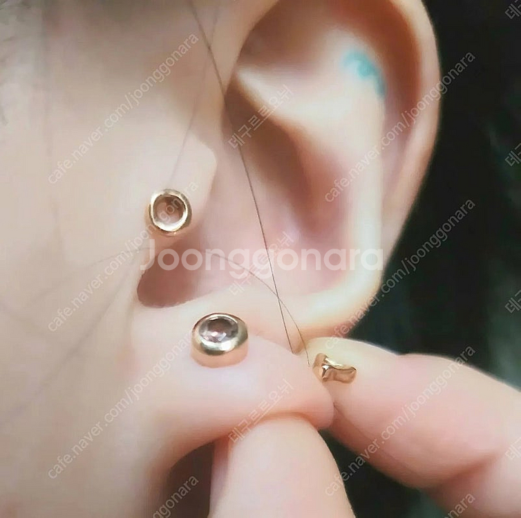 14k 언발란스 귀걸이 약0.6돈 묵직해요--9