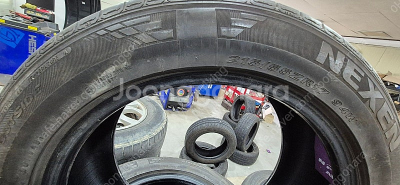 215 55 17 타이어 팝니다--1