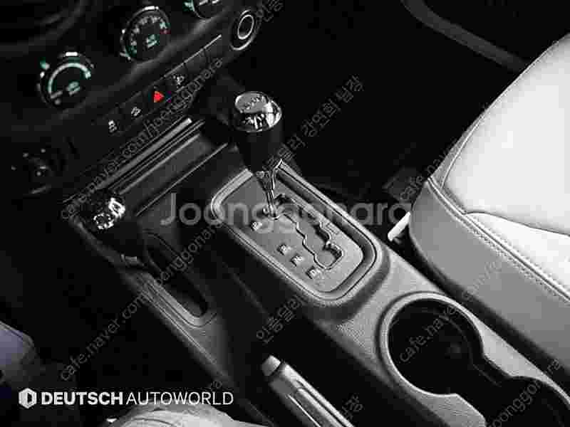 지프 랭글러 중고 JEEP 랭글러 흰색 2016년식 7...--9