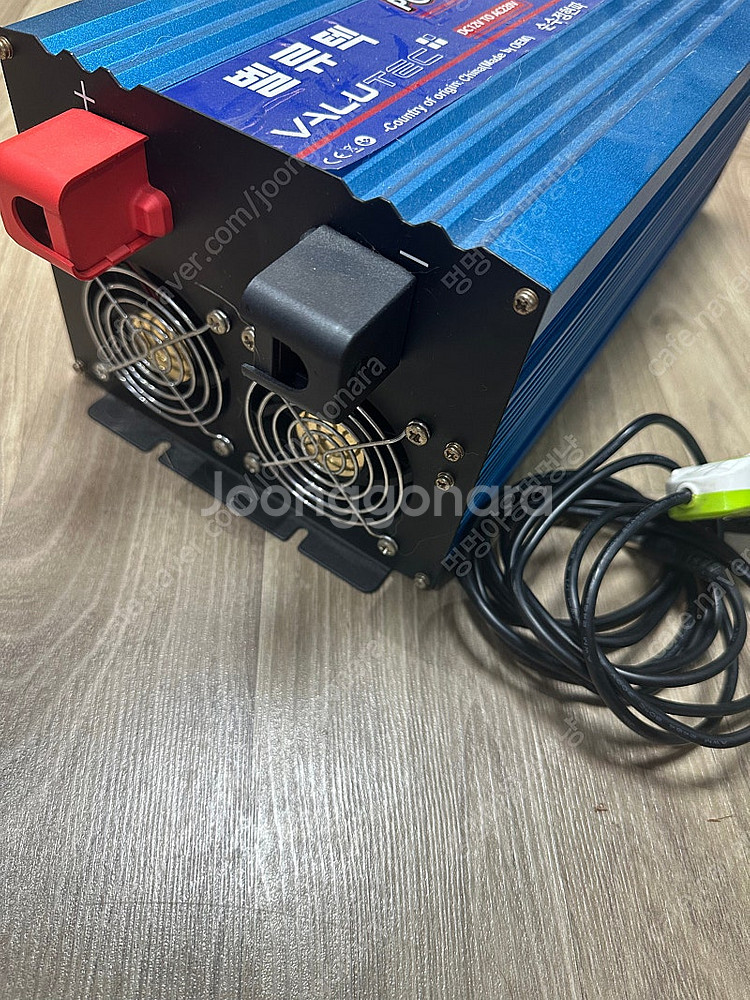 벨류텍 12V 2000W 인버터 팝니다.--2