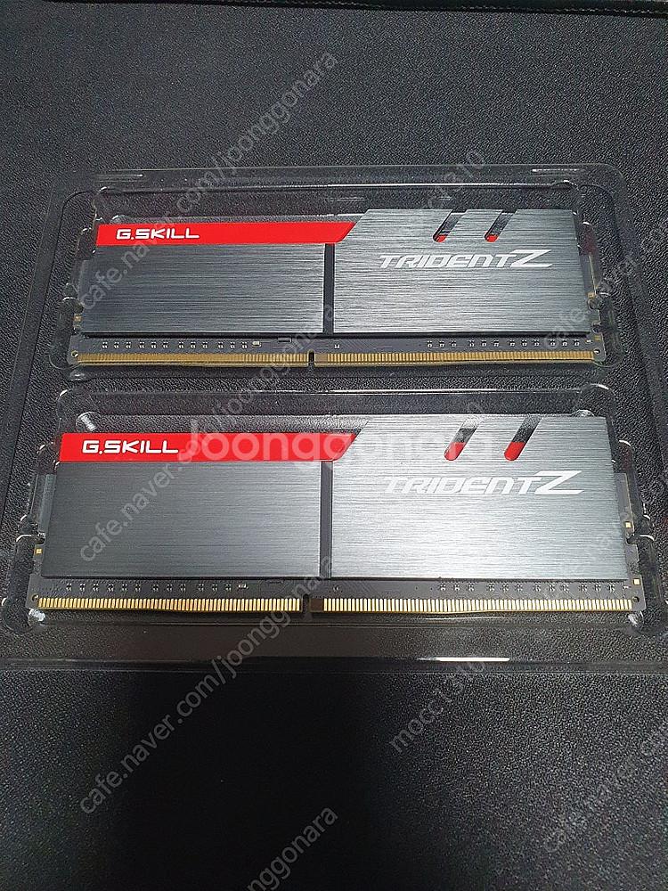지스킬 DDR4 3200Mhz cl14 16기가 (8기...--0