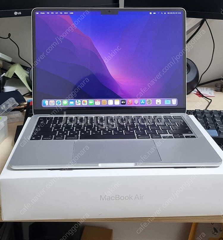 맥북 에어 M2 8GB 512GB 13인치 판매합니다.--0