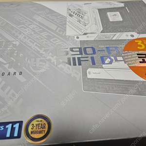 ASUS ROG STRIX Z690-A GAMING WIFI D4 팝니다