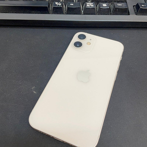 아이폰12미니 화이트 64GB 상태좋은 중고19만팝니다.