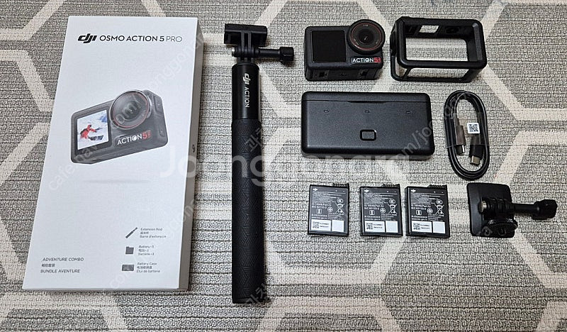 (S급)DJI 오즈모 액션5프로 어드벤쳐 콤보 + 정품...--3