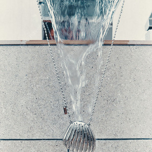 루에브르 삭드비쥬 조개 주얼리백 RHODIUM