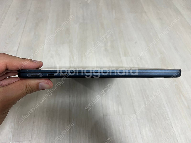 맥북에어 13인치 M2 배터리 100%--7