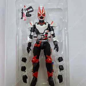 s.h.figuarts 가면라이더 기츠 매그넘 부스트