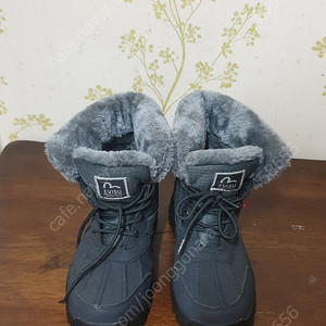 에비수 세이프 아이젠 부츠 250 판매해요