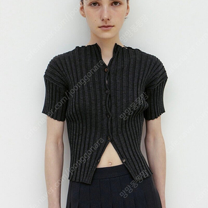 르917 MILLIE KNIT SHORT CARDIGAN 다크그레이 프리사이즈
