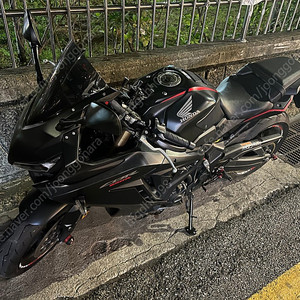 (부산) 19년식 cbr650r 판매합니다