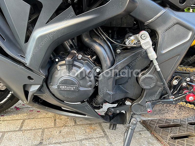 (부산) 19년식 cbr650r 판매합니다--3