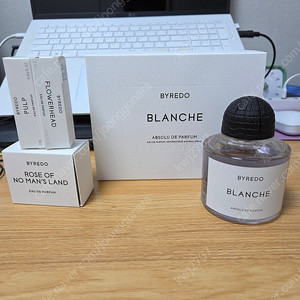바이레도 블랑쉬 앱솔뤼100ml+로즈오브노맨즈랜드8ml+샘플2개
