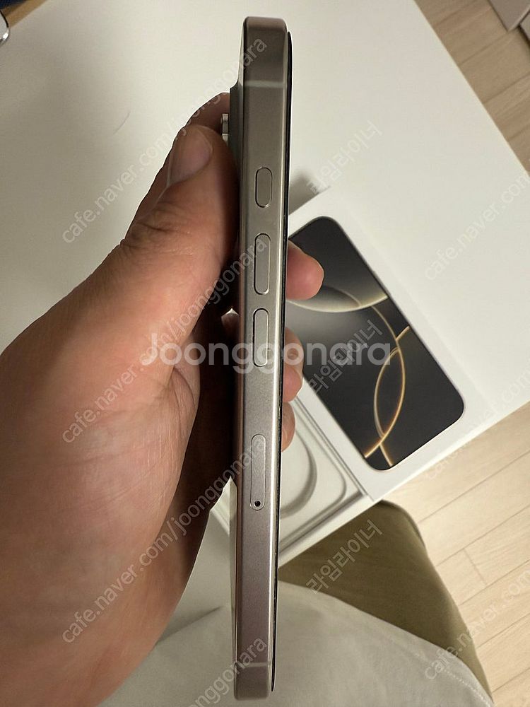 아이폰 16pro 256 내추럴 티타늄(자급제폰)--3