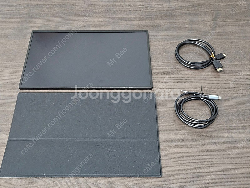 Uperfect 16인치 120hz 포터블모니터 팝니다--1