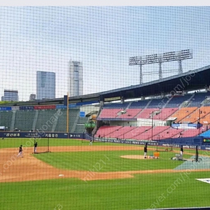 6월8일 두산vs롯데 3루오렌지석4인 통로석