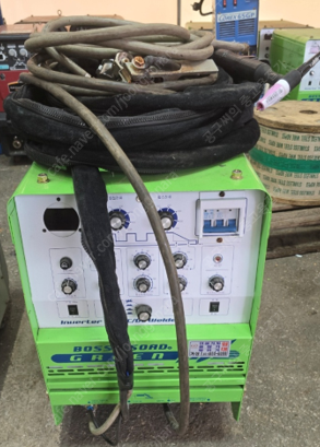 ［판매］중고 인버터 ACDC 350A 알곤용접기 판매합...--0