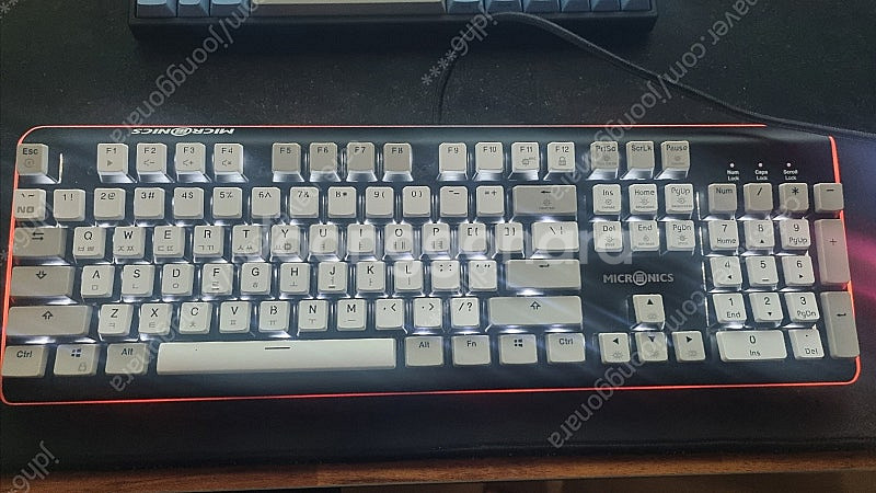마이크로닉스 MANIC K735 기계식 키보드 판매합니...--3