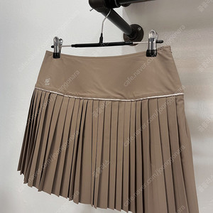 (64/xs) 페어라이어 베이지 전체 플리츠 큐롯 골프치마 스커트