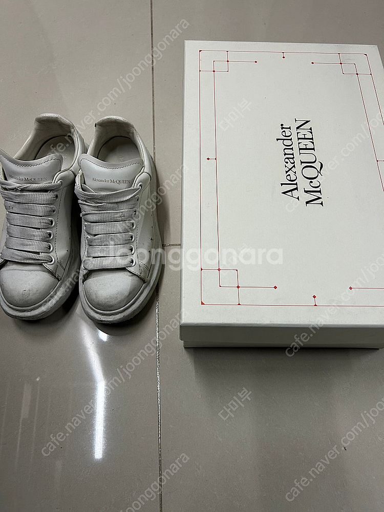 (가격내림)알렉산더맥퀸 여성스니커즈--1