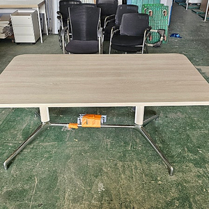 퍼시스인에이블 데스커 데스커모션데스크 한샘책상 허먼밀러뉴에어론 서울대의자 책장 시디즈의자