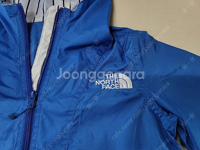 뉴발란스 홑겹 바람막이 110사이즈--1