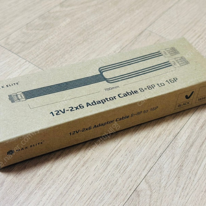 맥스엘리트 12V-2x6 to 8+8핀 케이블