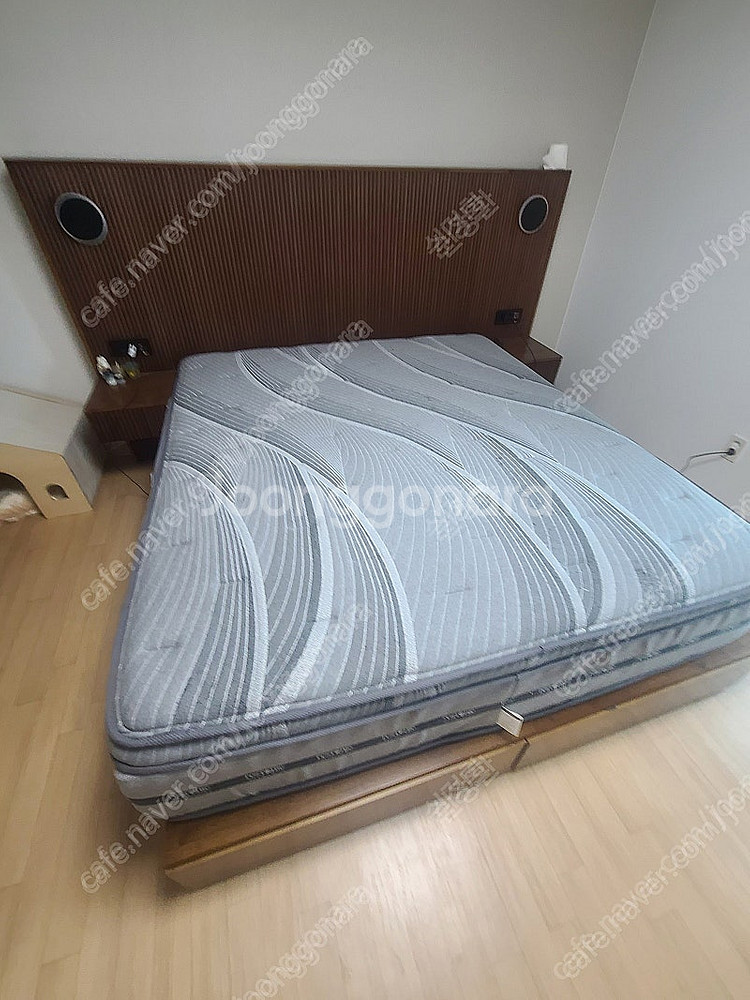 레스토닉 침대패트리스 사이즈1800*2000 상태최고 ...--1