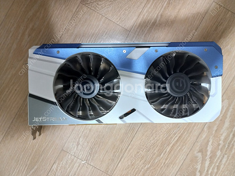 이엠텍 GTX 1080 슈젯 판매합니다.--2