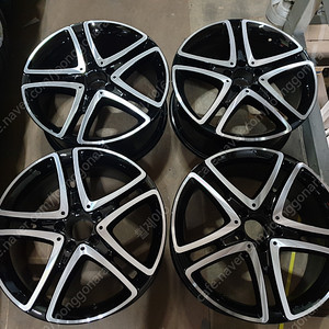 (판매)벤츠 W222 S클래스 S400 18인치 플라워 순정휠 블랙투톤 무기스 70만 대전