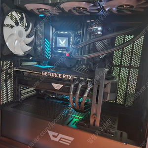 개인 게이밍 ASUS ROG 셋팅 팜니다. (모니터+본채+키보드)
